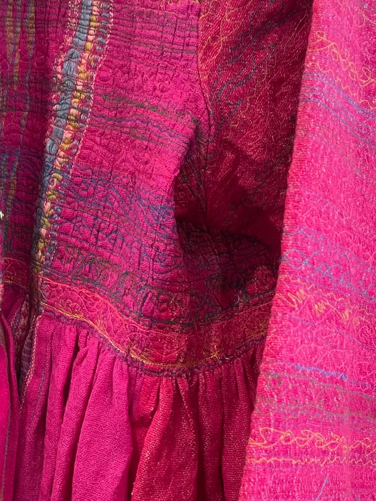 NILGIRI - Wool/Silk Jacket in Neon Pink